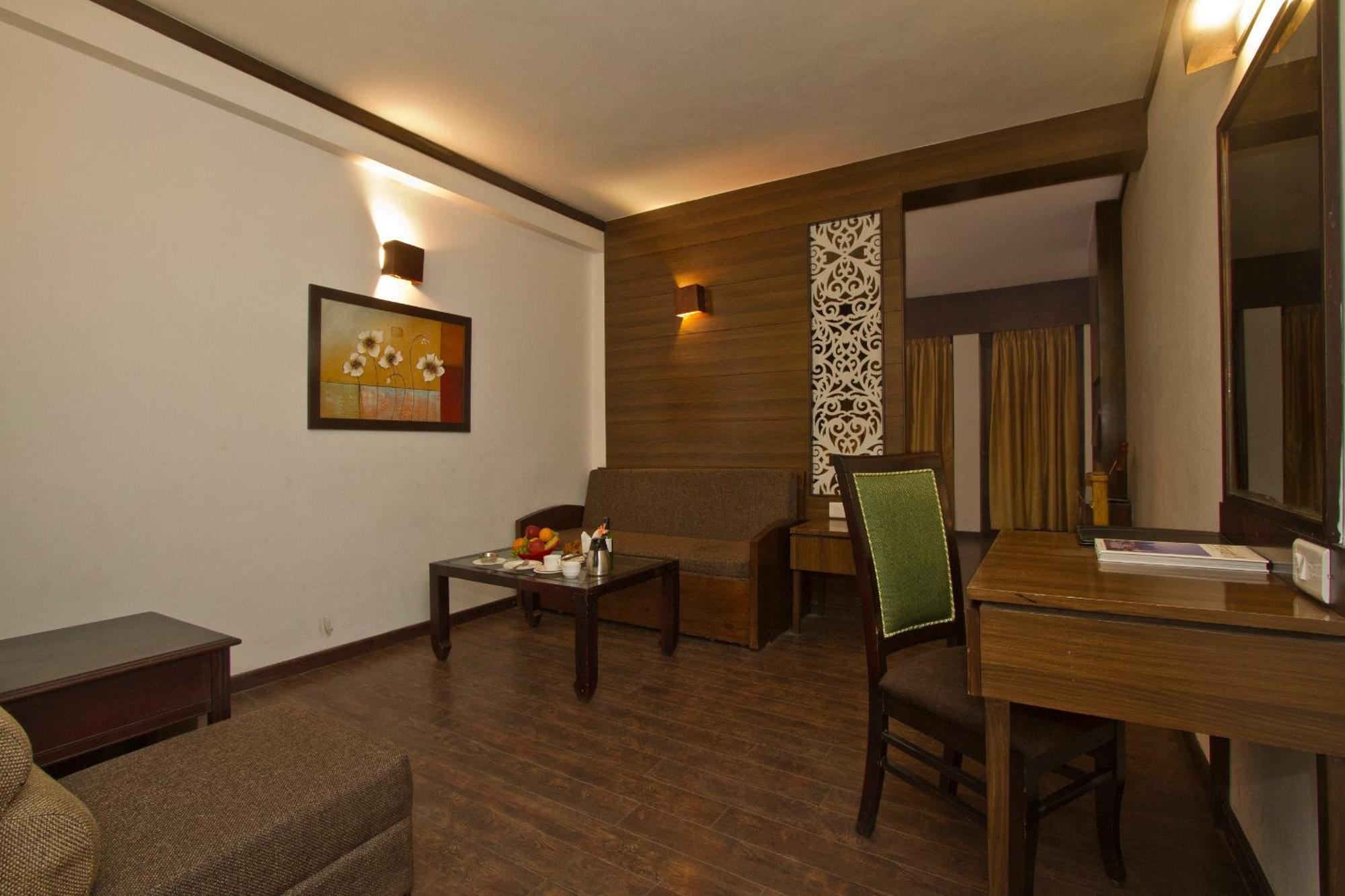 The Whispering Inn Resort And Bar Manāli Exterior foto