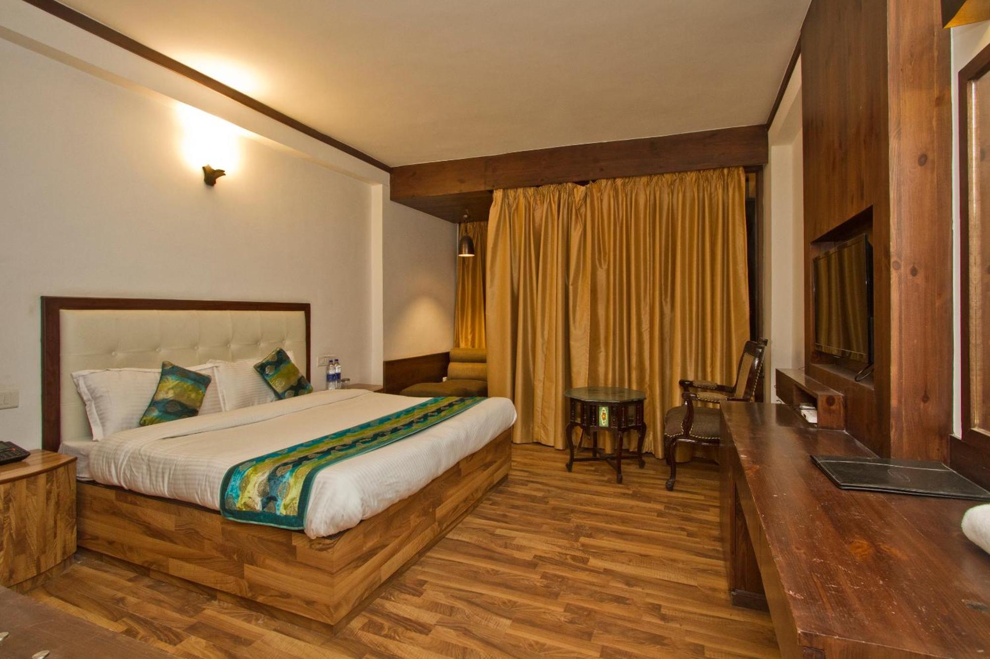The Whispering Inn Resort And Bar Manāli Exterior foto